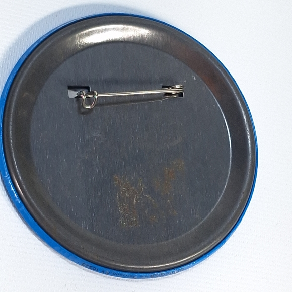 1983 Chipmunks and The Chipettes Pin Back Button Vintage Alvin Bright Colours - Picture 6 of 9